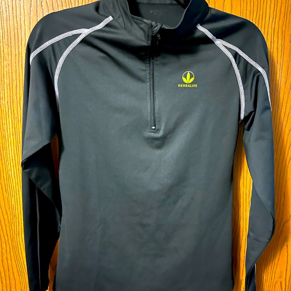 Herbalife 1/4 Zip Pullover, M